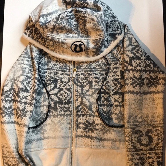 lululemon athletica Sweaters - Lululemon SE Scuba Hoodie Fair Isle SnowFlake